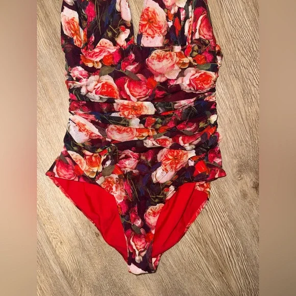 FUZZI Floral V Neck One Piece Swim 2015 Swim Line Size 48 (US 12) - Picture 4 of 10